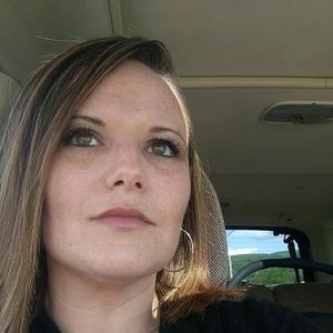 Meet your Posher, Cecelia